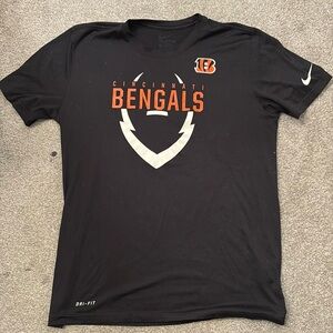 Nike Cincinnati Bengals Dry Fit Shirt Medium. Smaller side of a medium